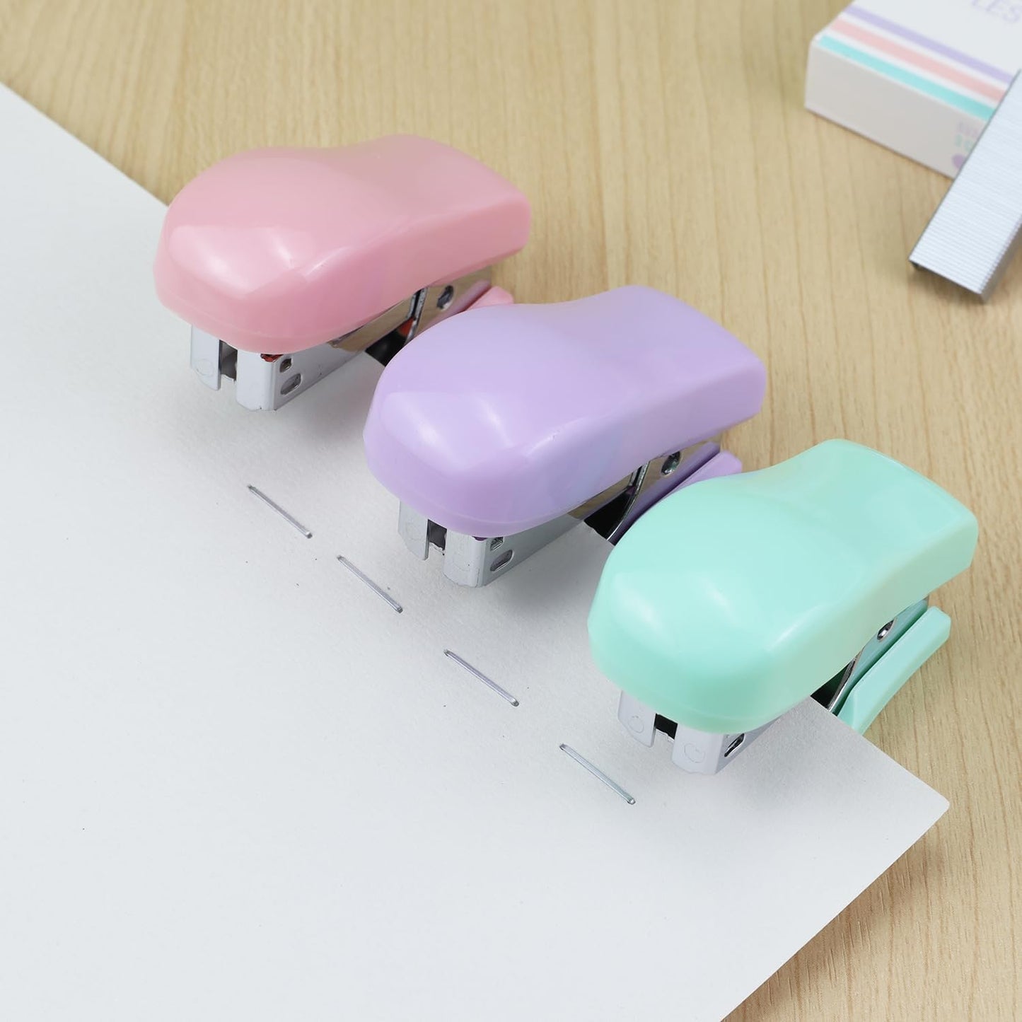 Mini Desktop Stapler Set,20 Sheet Capacity,Includes Built-in Staple Remover and 750PCS No.12 Staples,Small Cute Stapler for Office and School Supplies (Pink)