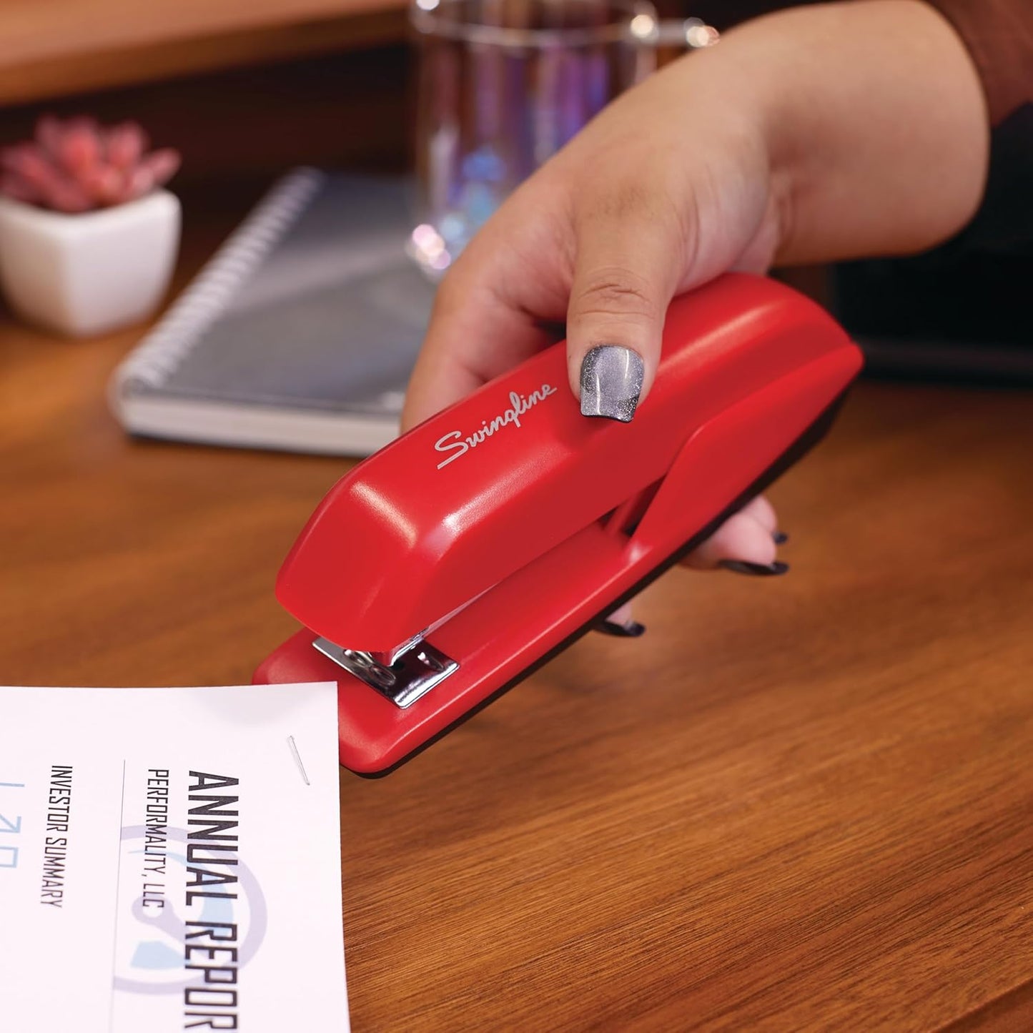 Swingline Stapler, 20 Sheet Capacity, 545 Desktop Stapler, Rio Red (S7054510)
