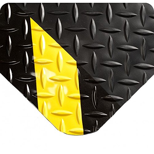 Wearwell 414.1516x4x11CHV Diamond-Plate SpongeCote UltraSoft Mat, 11' Length x 4' Width x 15/16" Thick, Black with Chevron