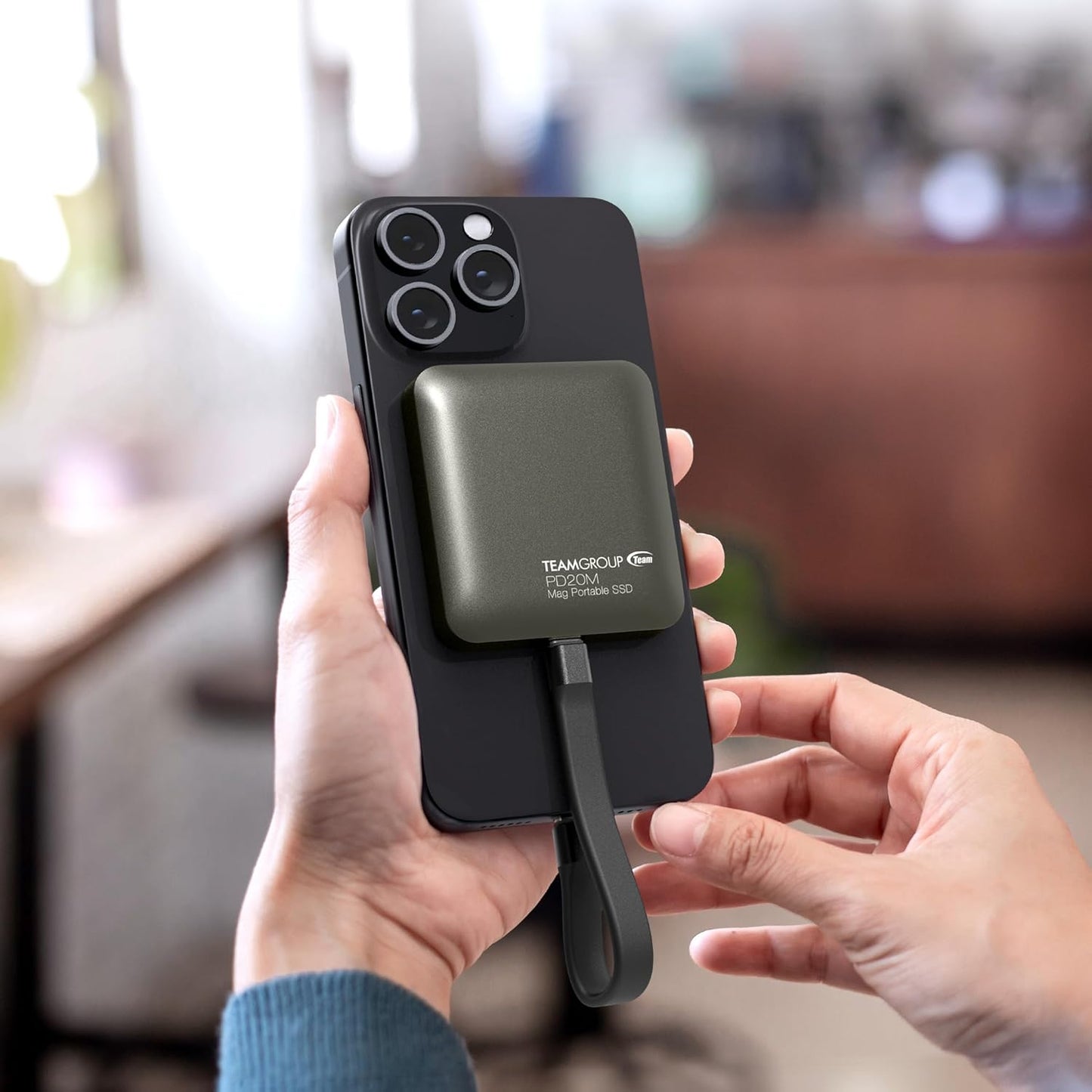 TEAMGROUP PD20M 2TB Magnetic External SSD Read up to 2000MB/s USB 3.2 Gen 2x2 Type-C 4K ProRes HDR Record iPhone 15&16 Pro Max,iPad TPSEG2002T0C108