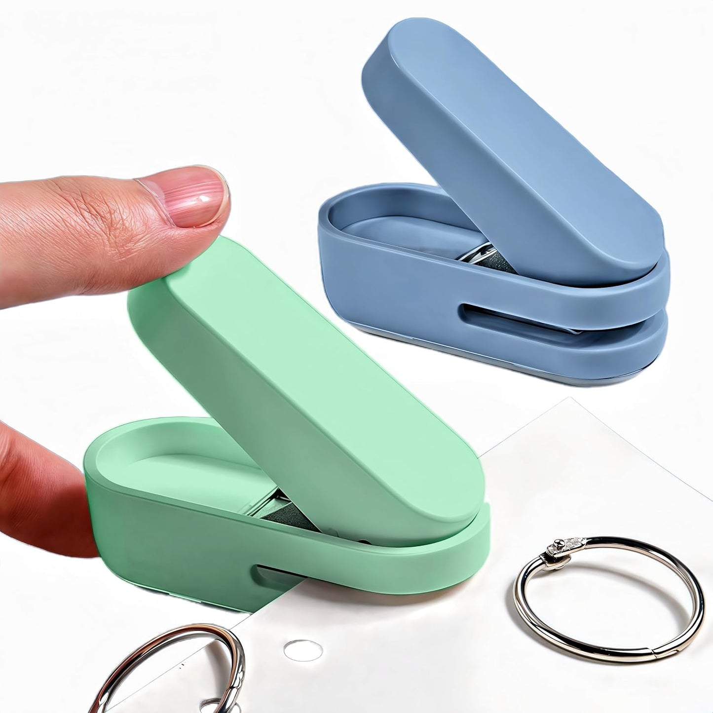 Magnoloran 2 Pack Single Hole Punch, 1/4 inch Mini Small Hole Puncher Heavy Duty Paper Hole Puncher Small Hole Punch One Hole Puncher for Crafts Paper Cards Tags Scrapbook-Blue&Green