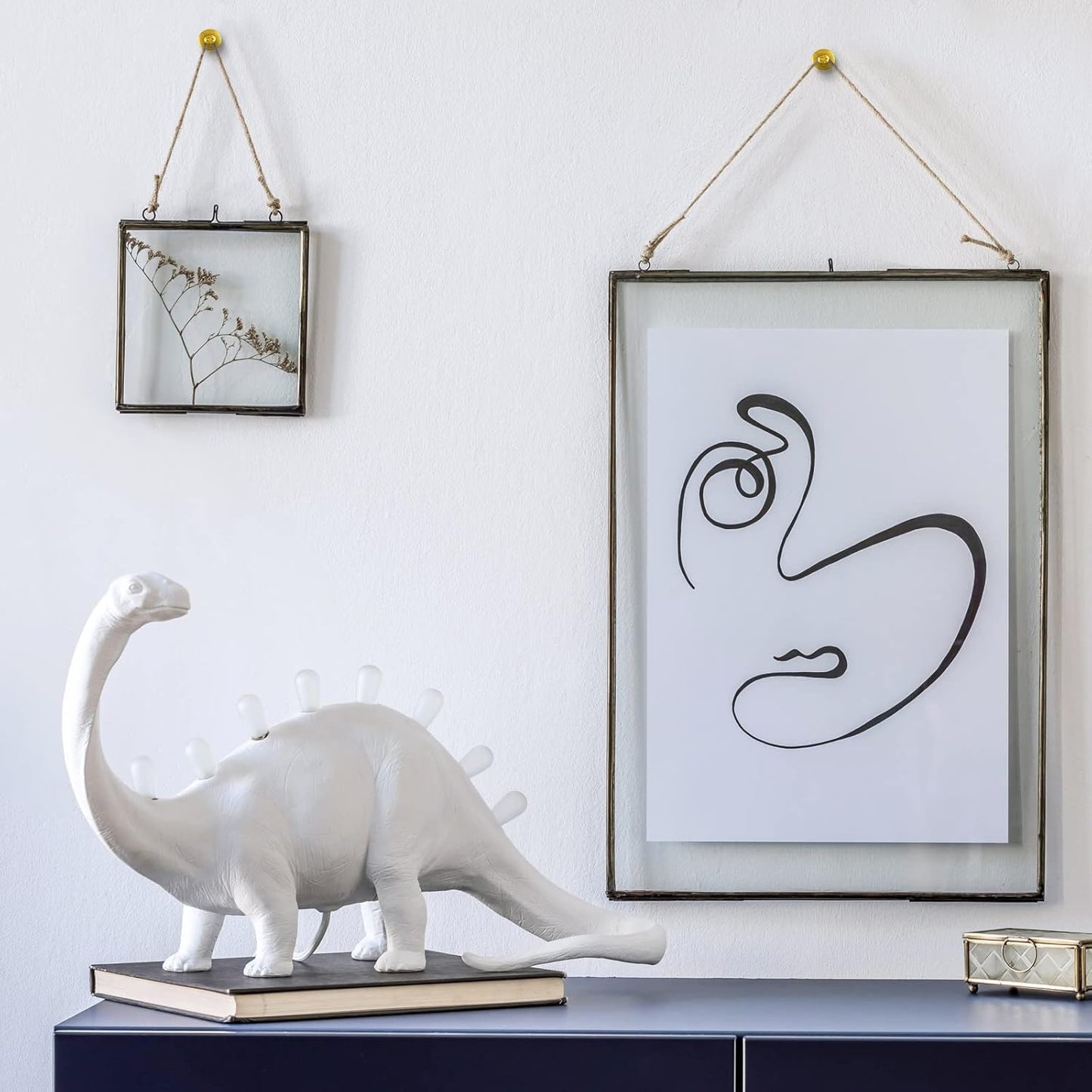 Zhengmy 40 Pcs Double Headed Picture Hangers Nails 4 Size Long Thumb Tacks Wall Nails for Hanging Pictures Decorative Push Pins Hooks for Drywall Photo Office Home Decor, 20/30/ 40/ 50lb(Gold)