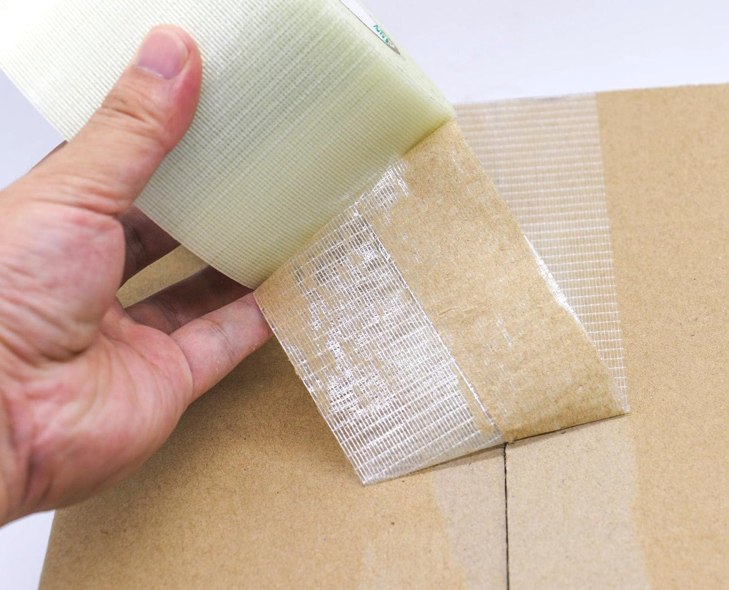 BOMEI PACK Fiber Reinforced Packing Tape 3 inch, Wide Clear Heavy Duty Bi Directional Filament Strapping Tape 3Inch x 55yds 6.7Mil, Total 4Rolls 220yds