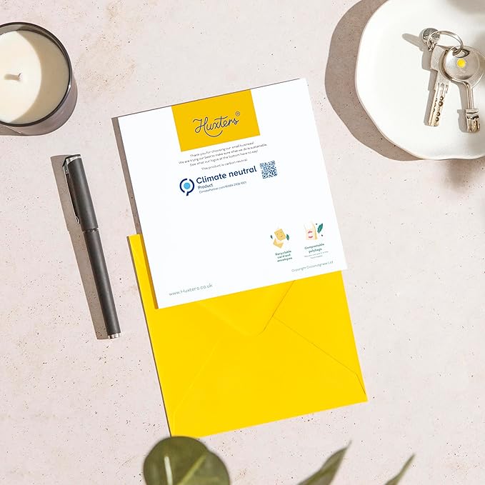 Huxters Birthday Card from the Dog – Silky Terrier - Happy Birthday to Dog Mum and Dog Dad – Birthday Card from the Dog to Friends Family First Birthday (Silky Terrier)