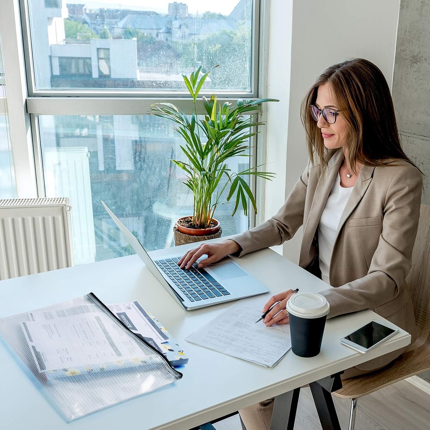 12 Pcs Plastic Mesh Zip File Bags, Waterproof Tear-Resistant Document File Folders, B5 Size Zipper Documents Pouch Document Organizer Bags for School Office Home Travel Storage(11.26×7.9 Inch)